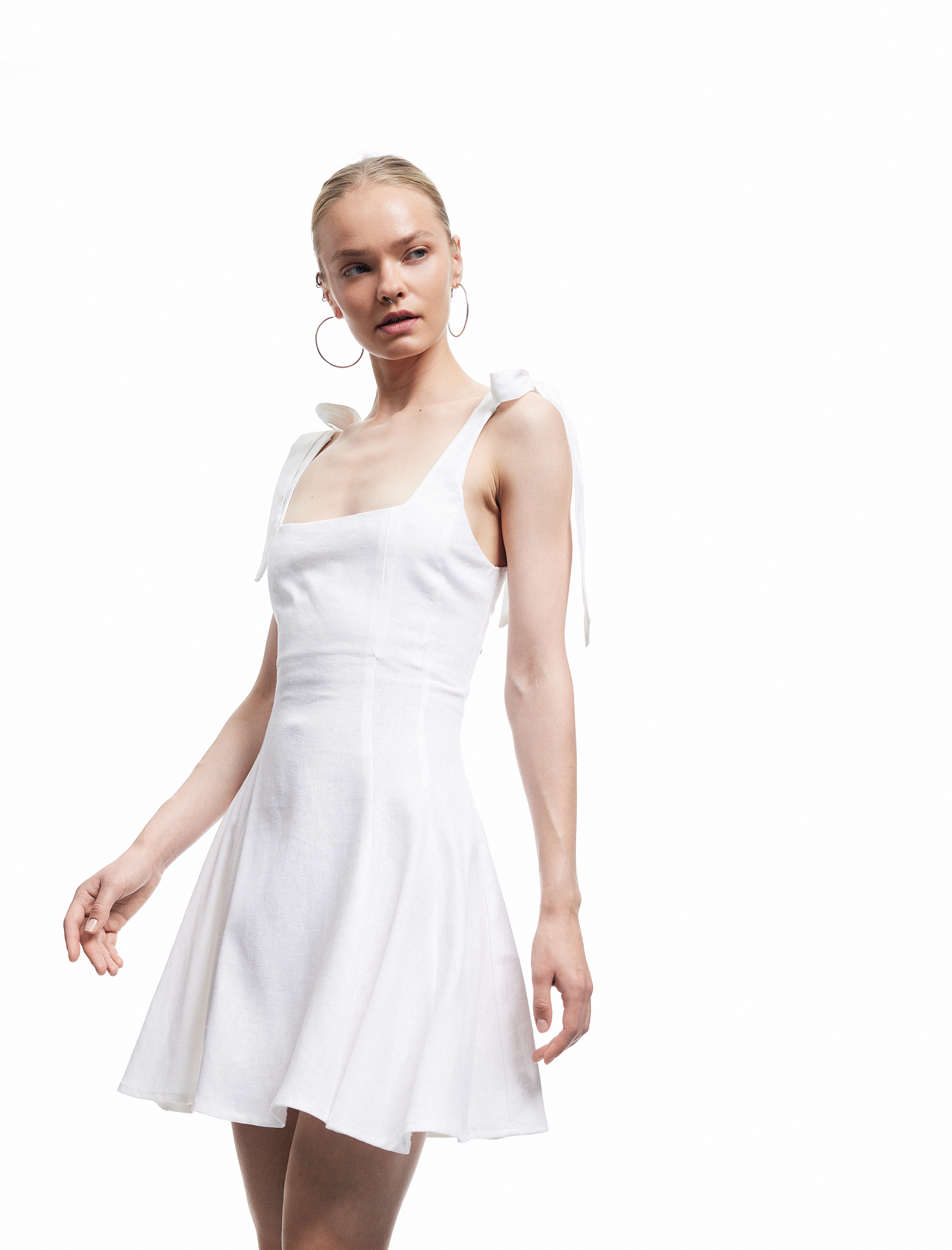   Bağlama Detaylı Kolsuz U Yaka Mini Keten Karışımlı Elbise