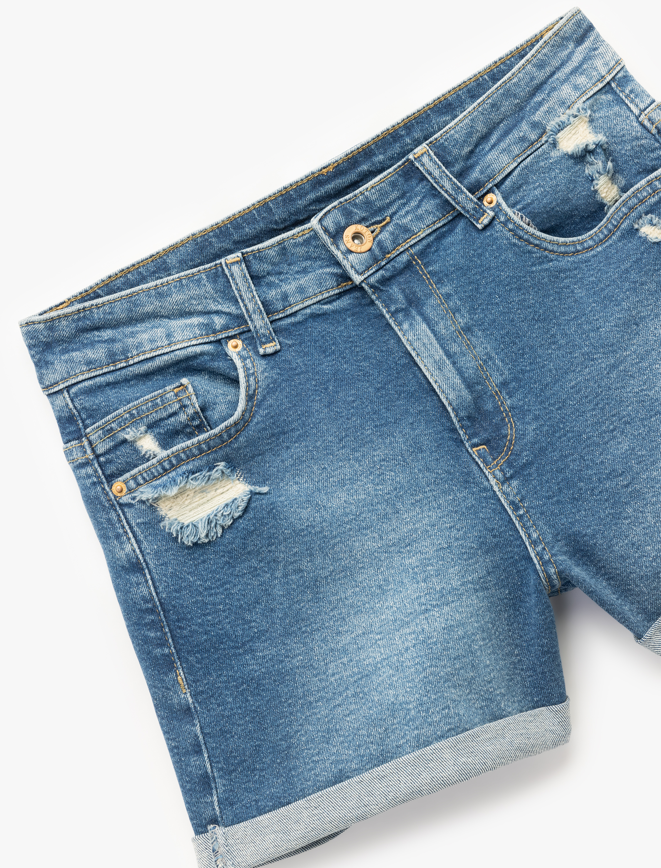   Katlı Paça Yıpratılmış Düğmeli Cepli Skinny Fit Mini Denim Şort