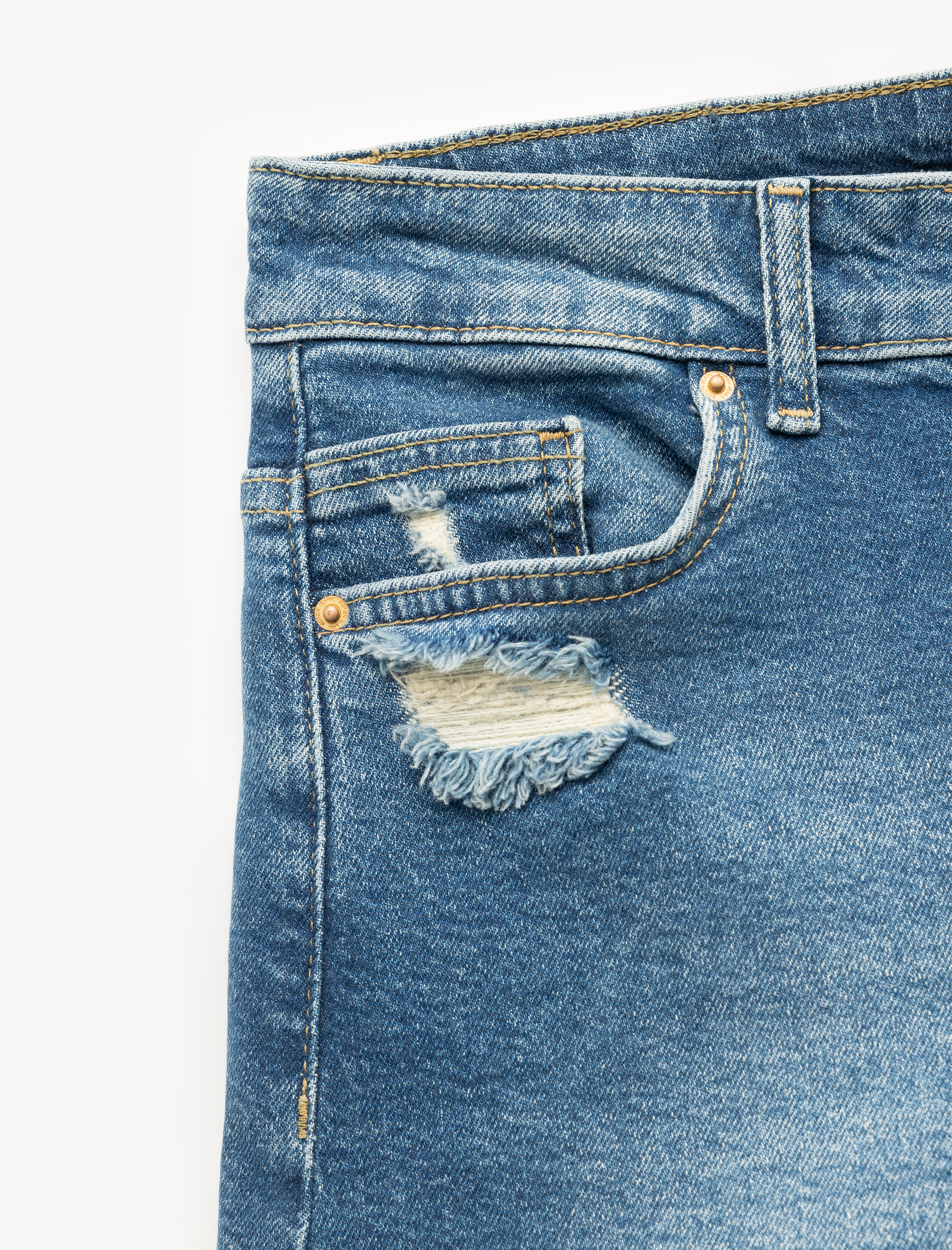   Katlı Paça Yıpratılmış Düğmeli Cepli Skinny Fit Mini Denim Şort
