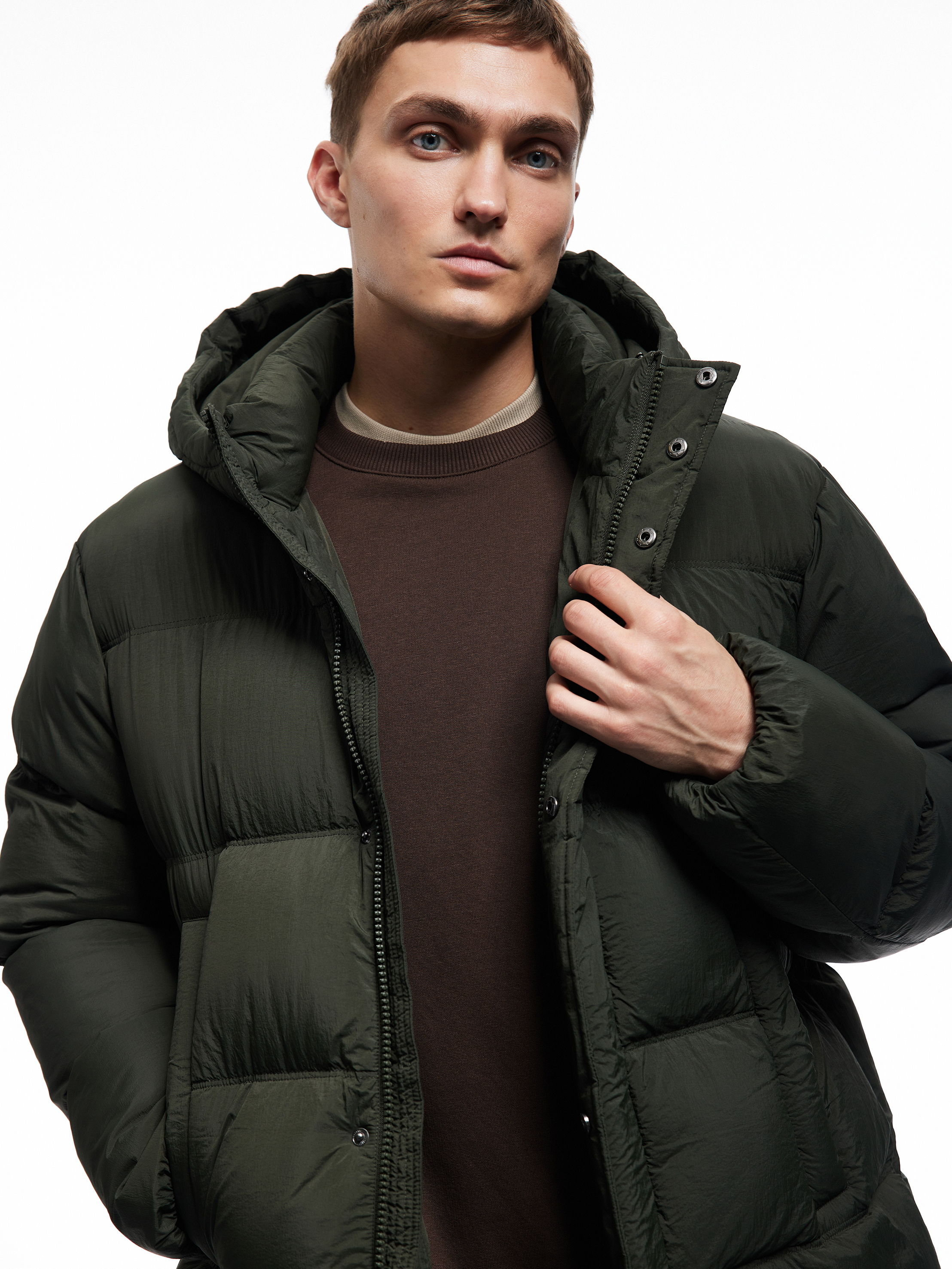   Kapüşonlu Cep Detaylı Fermuarlı Uzun Şişme Mont