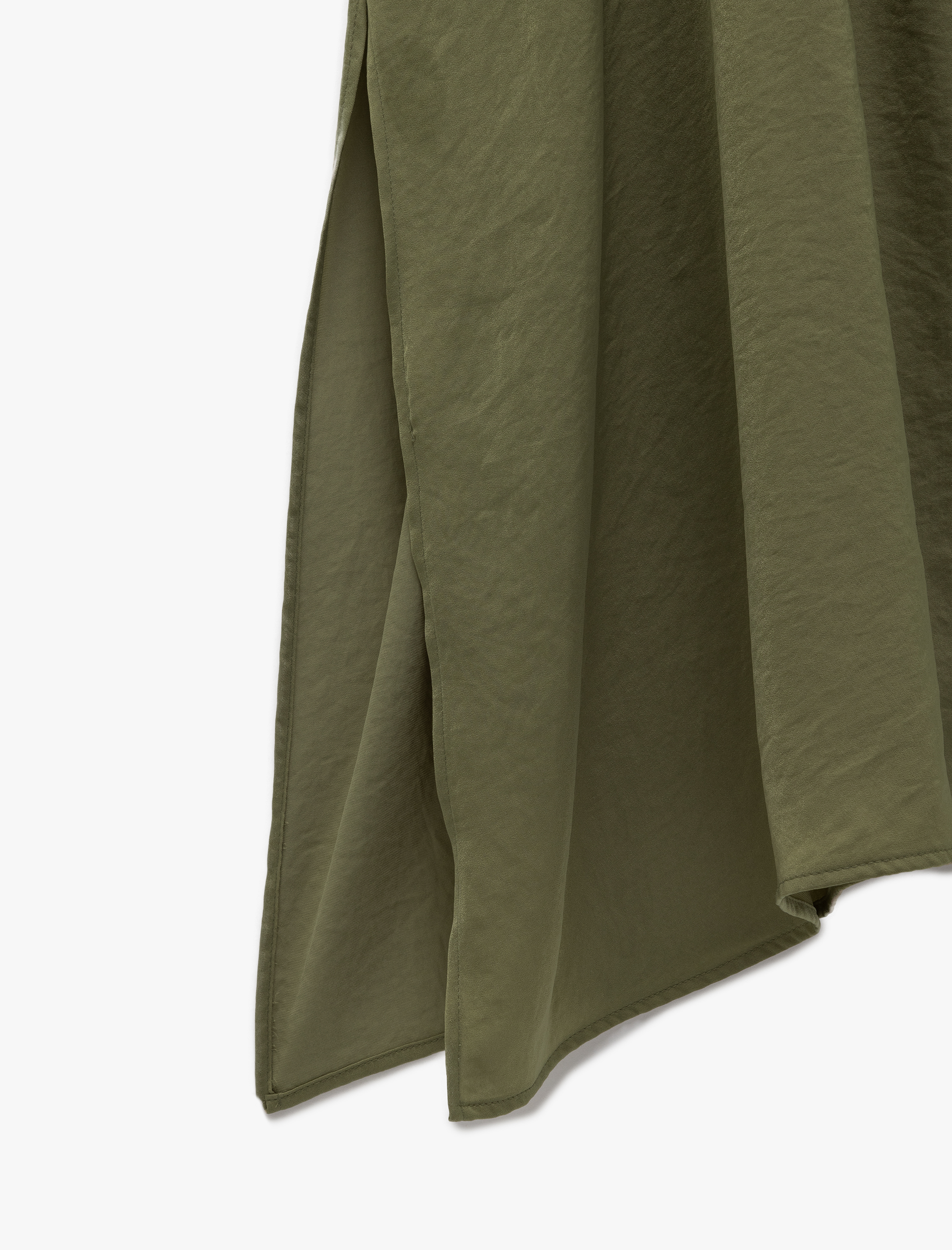   Aerobin Kumaş Bol Kalıp Kruvaze Yaka Yarım Yarasa Kollu Uzun Saten Elbise