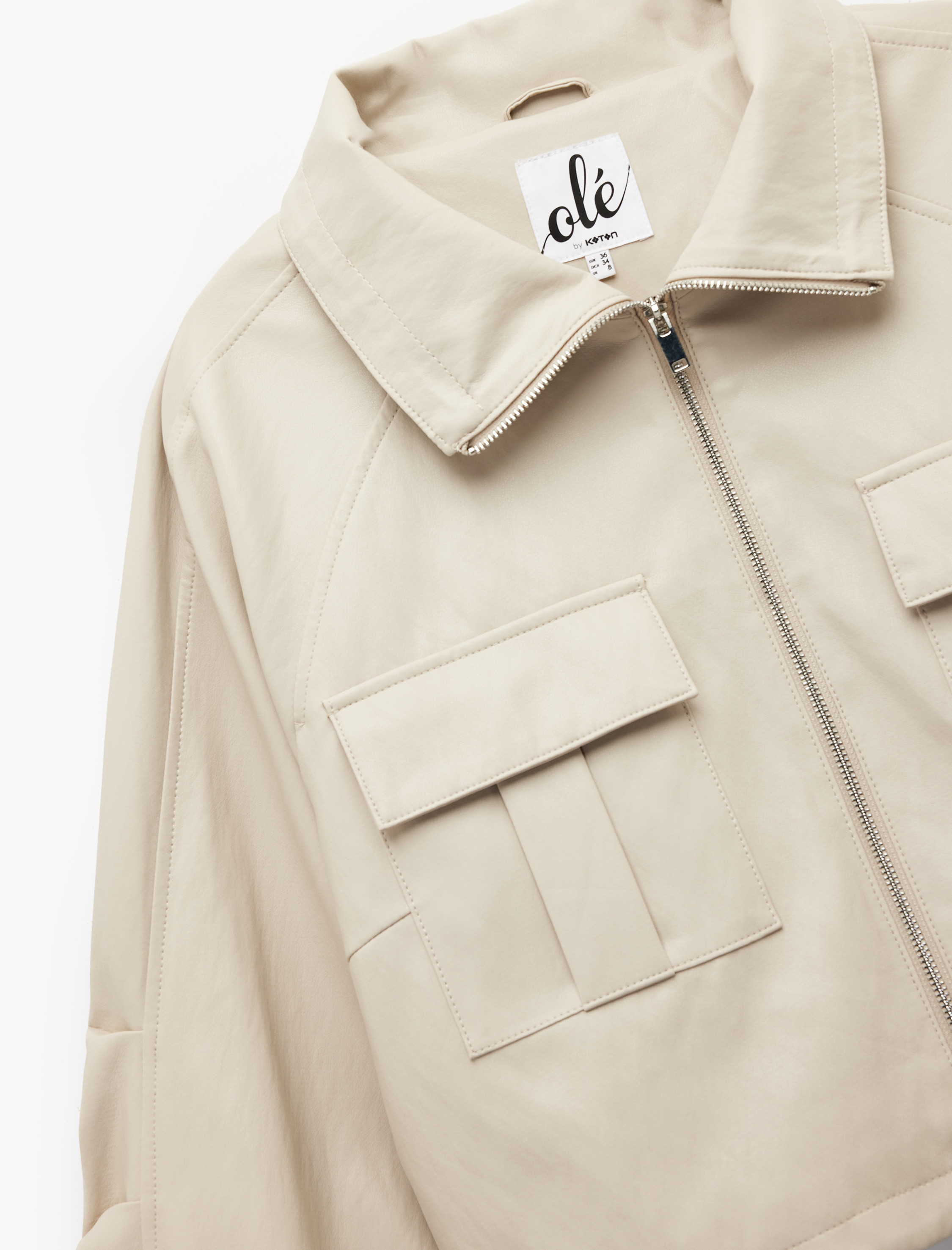   Uzun Kollu Dik Yaka Cep Detaylı Fermuarlı Oversize Viskon Ceket