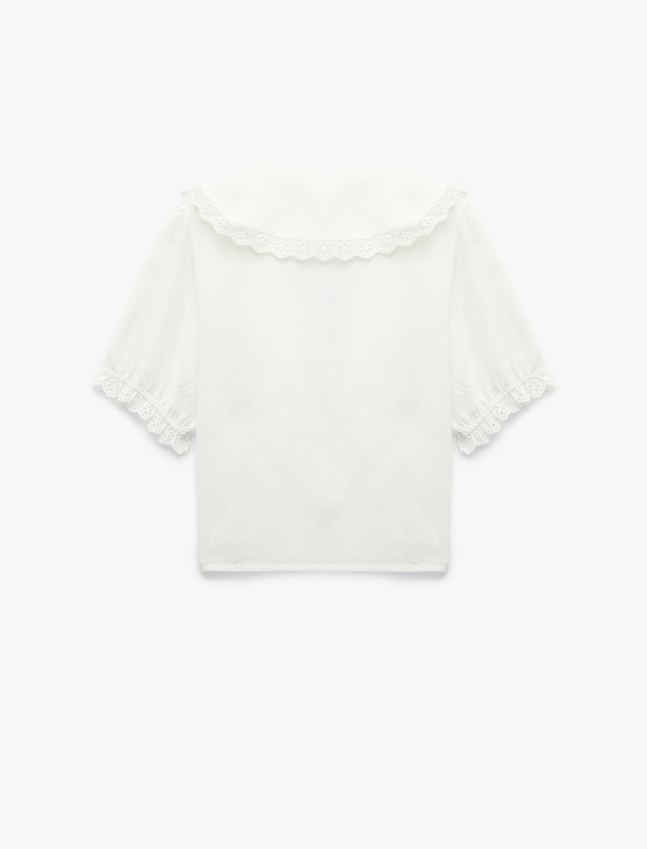   Düğmeli Kısa Balon Kollu Fistolu Brodeli Geniş Bebe Yaka Gömlek