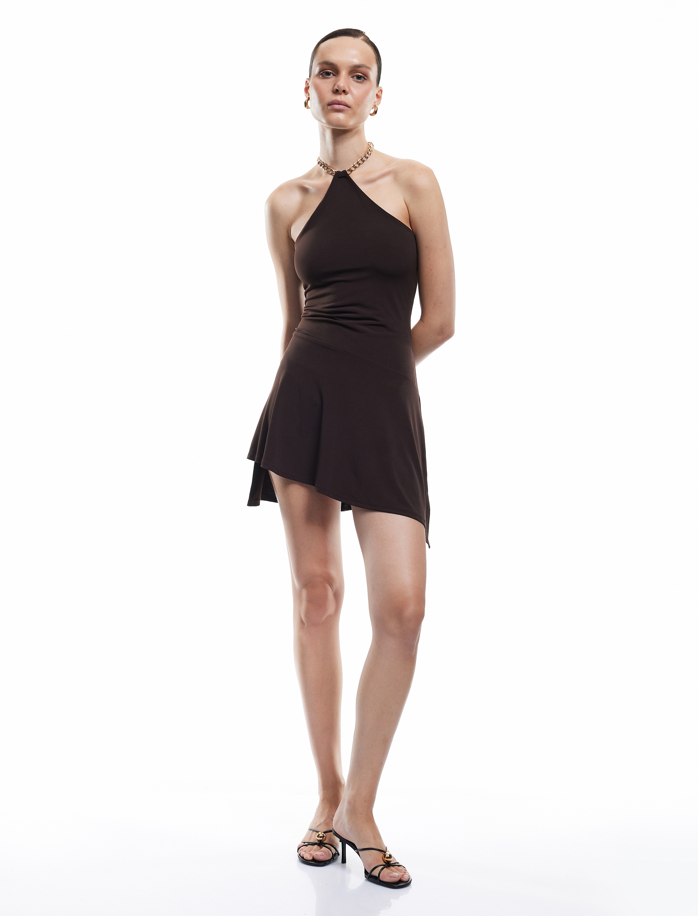   Koton X Zeynep Bastık - Slim Fit Asimetrik Kesim Aksesuar Detaylı Halter Yaka Mini Elbise