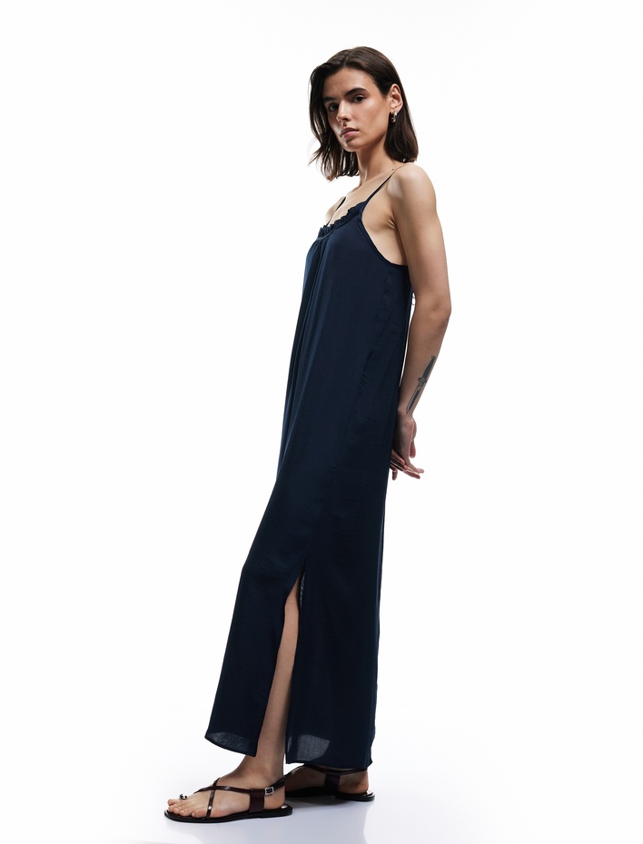  Aerobin Kumaş Bol Kalıp Fırfır Detaylı İnce Askılı Uzun Saten Elbise