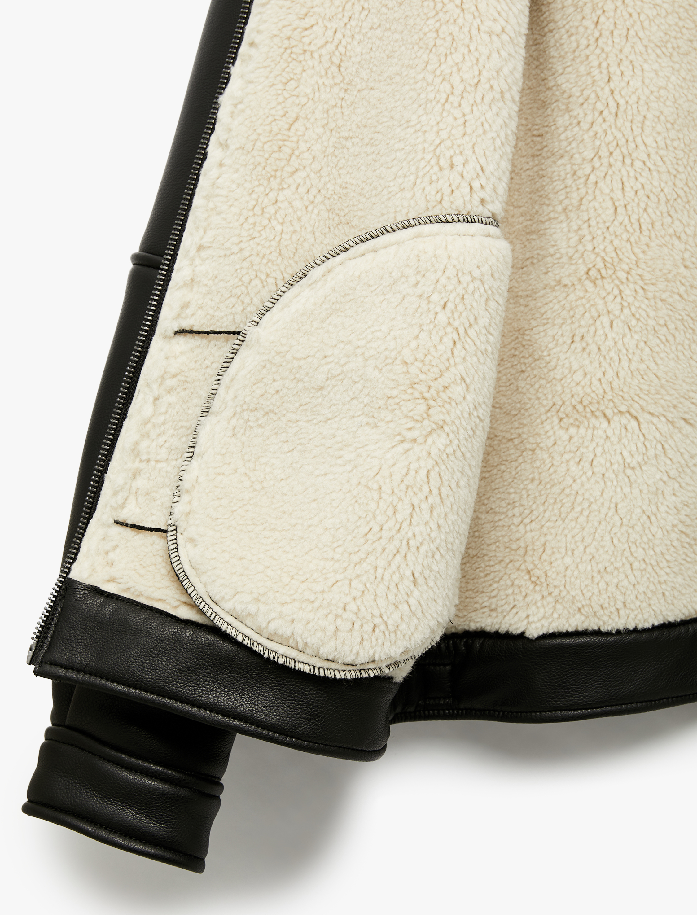   Uzun Kollu Cep Detaylı Fermuarlı Peluş Yaka Suni Deri Ceket