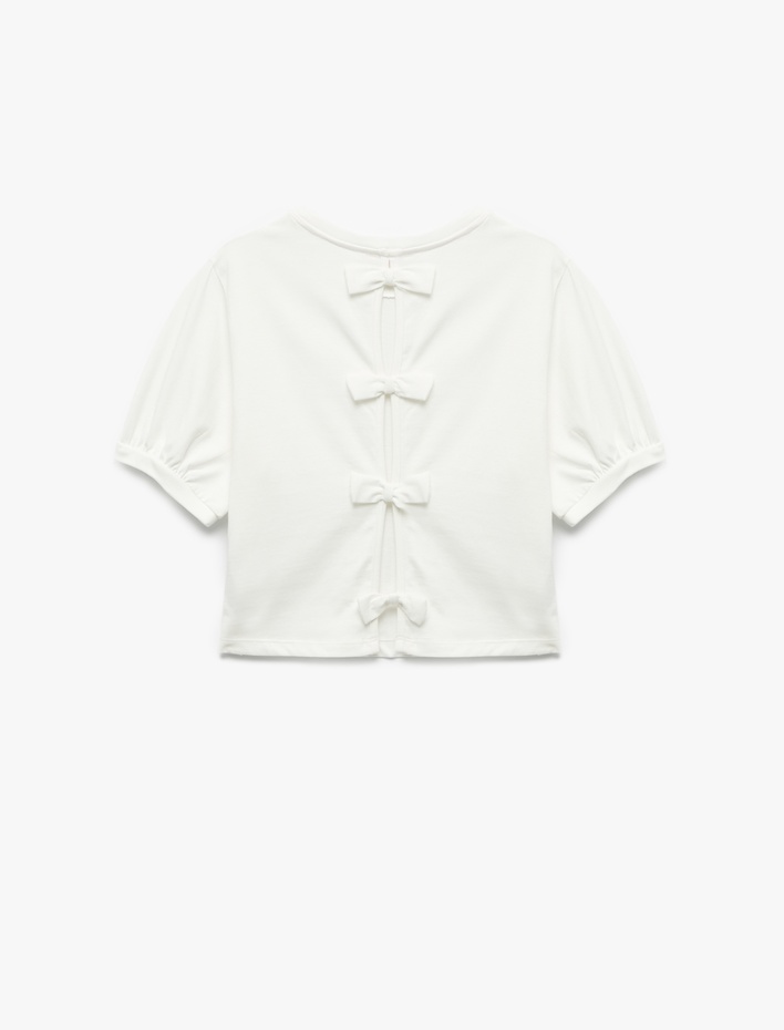  Pamuklu Kısa Kollu Bisiklet Yaka Arkası Fiyonklu Tişört