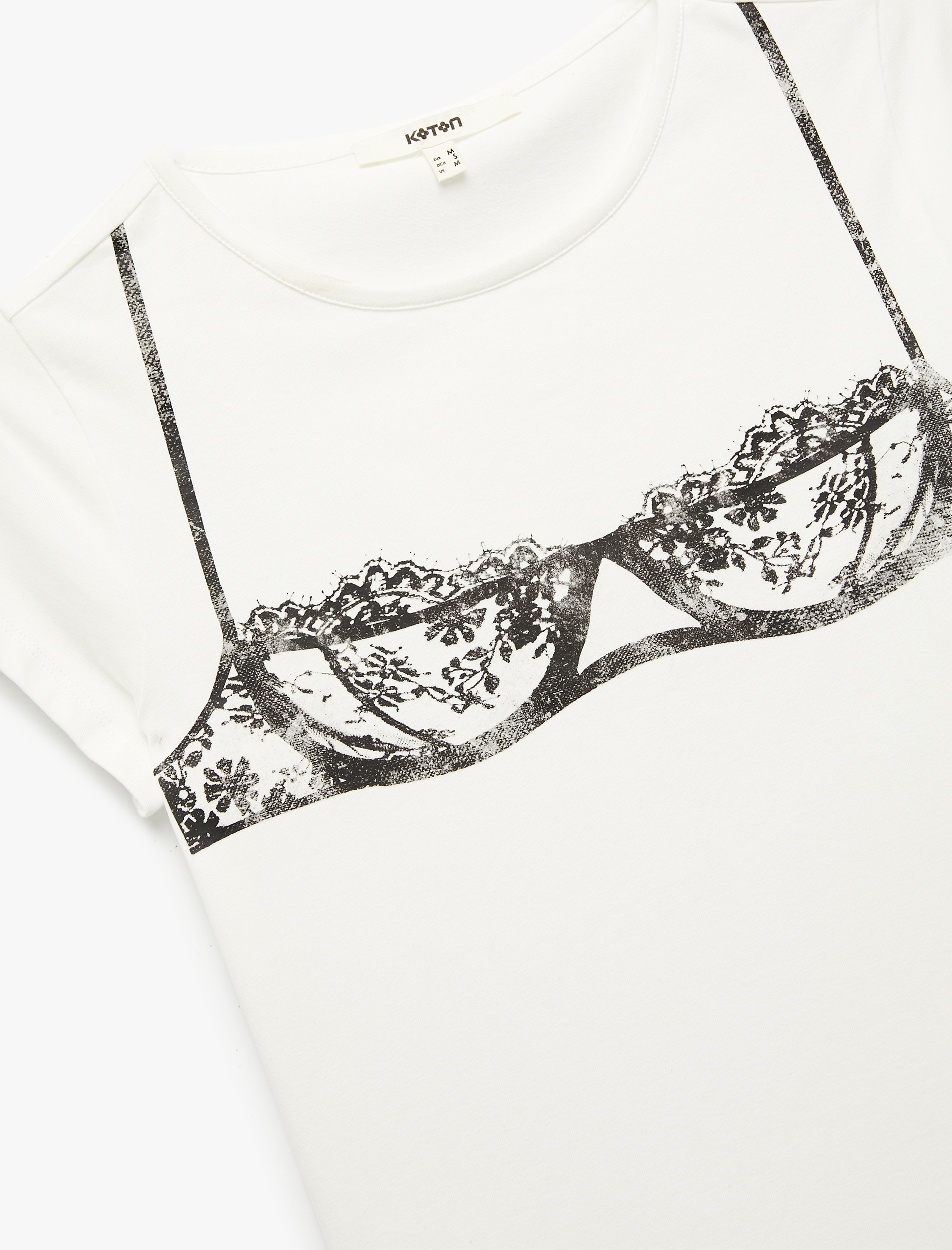   Koton X Zeynep Bastık - Pamuklu Slim Fit Kısa Kollu Bisiklet Yaka Baskılı Tişört