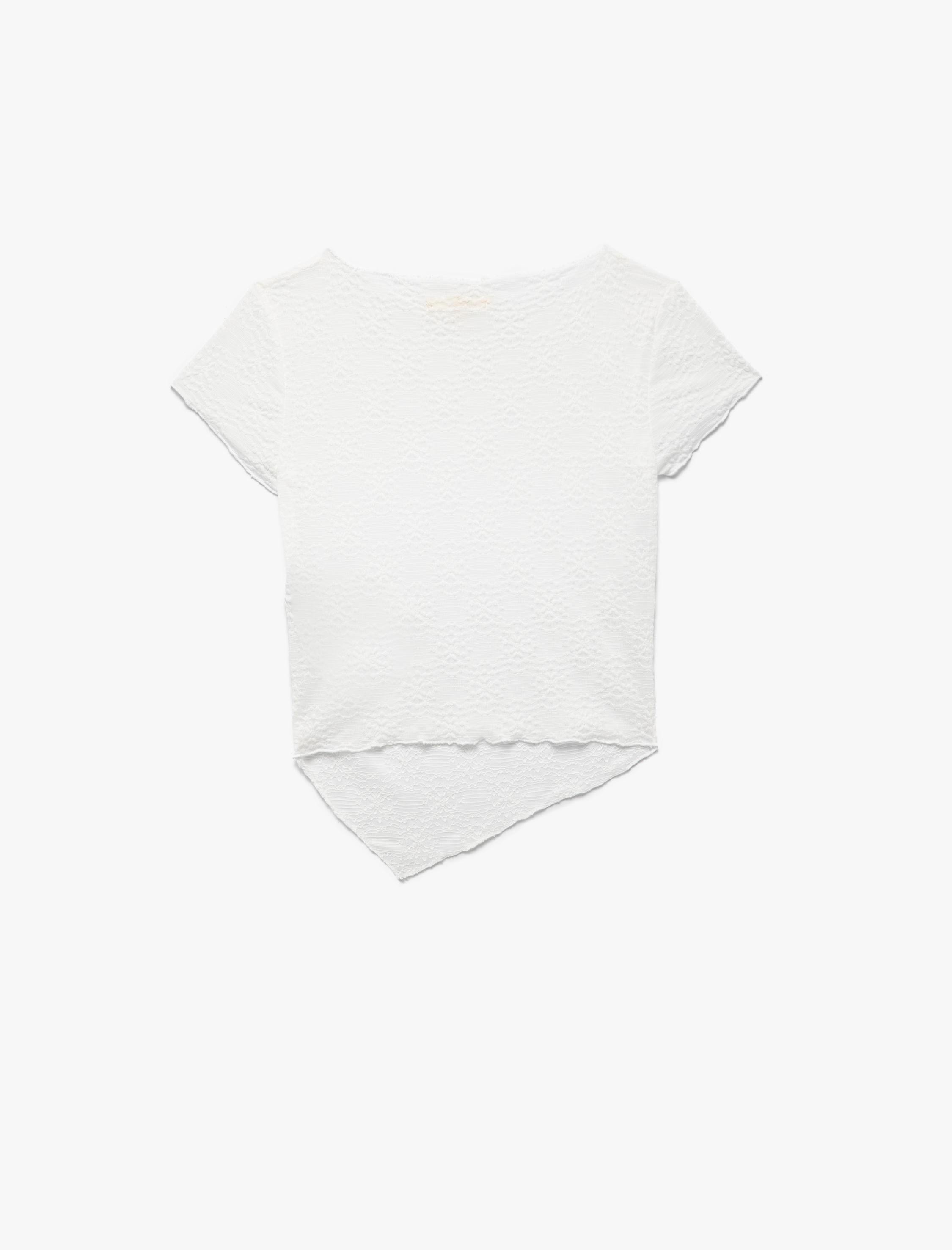   Asimetrik Etek Ucu Detaylı Dokulu Kısa Kollu Kayık Yaka Tişört