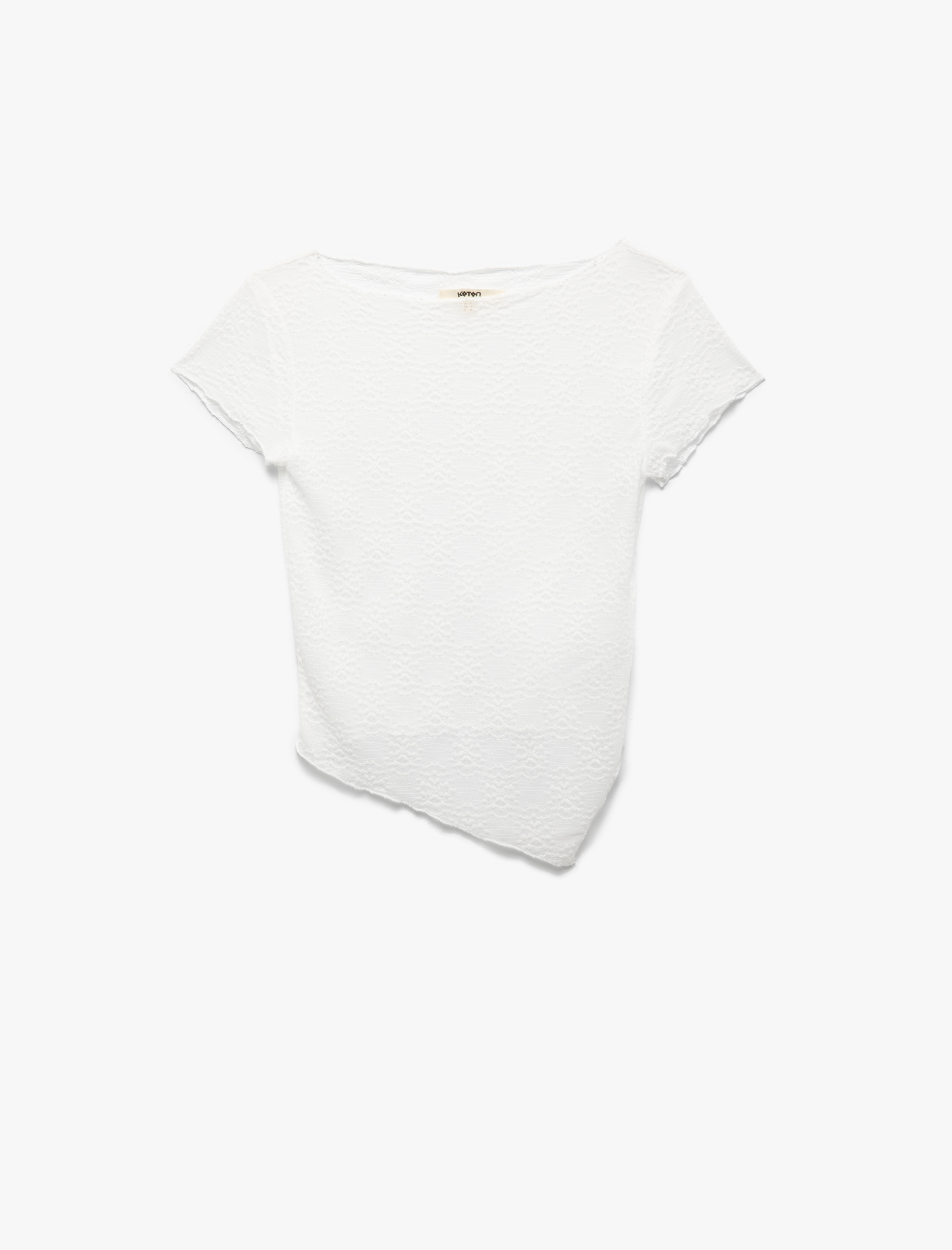   Asimetrik Etek Ucu Detaylı Dokulu Kısa Kollu Kayık Yaka Tişört