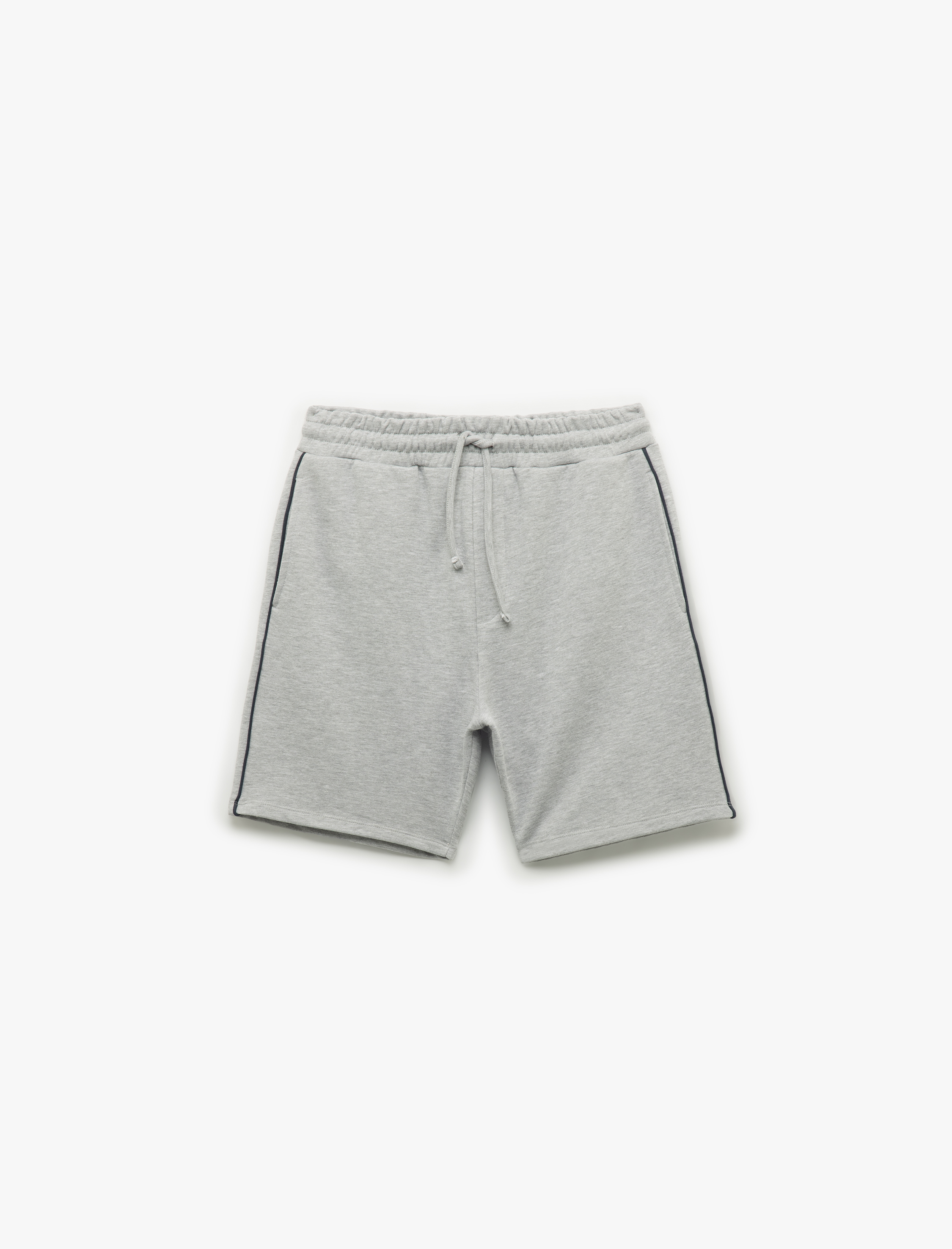   Cep Detaylı Biyeli Beli Bağcıklı Şort