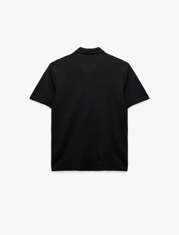 Pamuklu Regular Fit V Polo Yaka Kısa Kollu Tişört_3