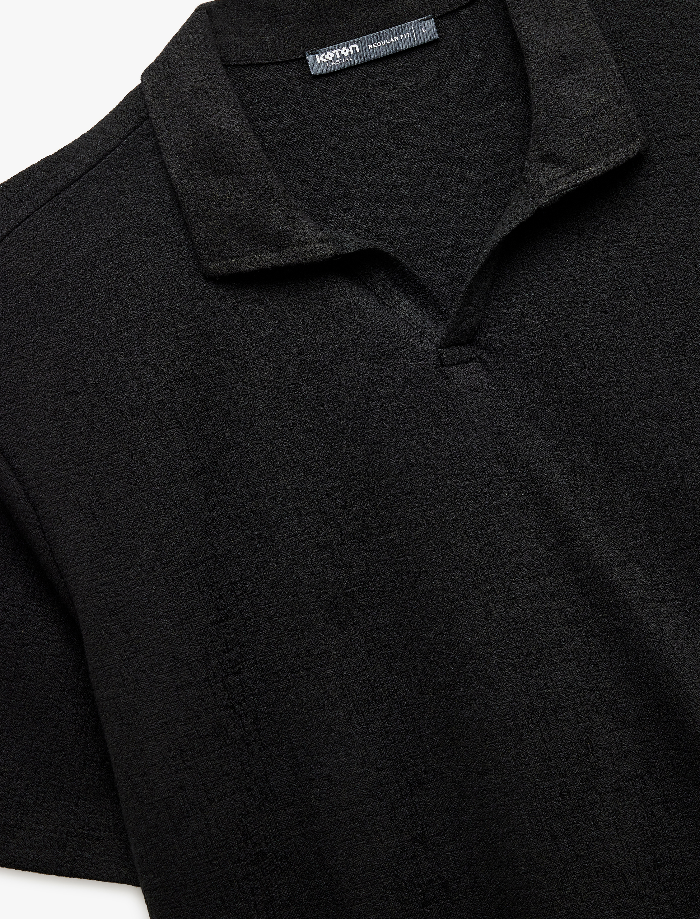   Pamuklu Regular Fit V Polo Yaka Kısa Kollu Tişört