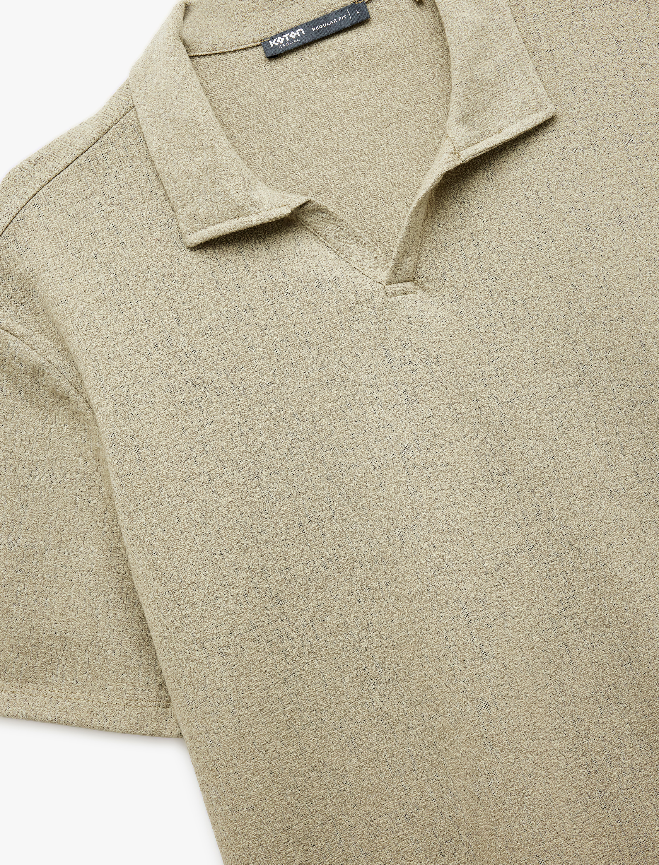   Pamuklu Regular Fit V Polo Yaka Kısa Kollu Tişört