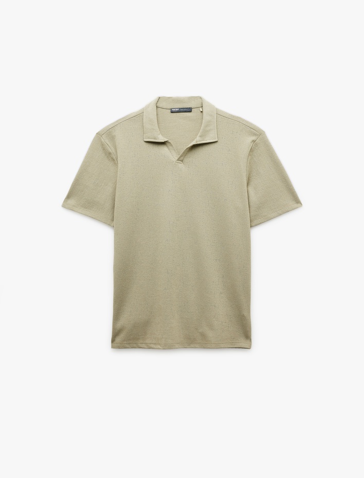  Pamuklu Regular Fit V Polo Yaka Kısa Kollu Tişört