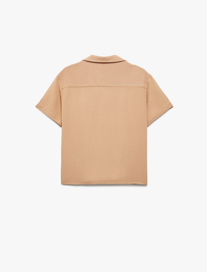 Erkek Çocuk Düğmeli Nakış Detaylı Kısa Kollu Gömlek