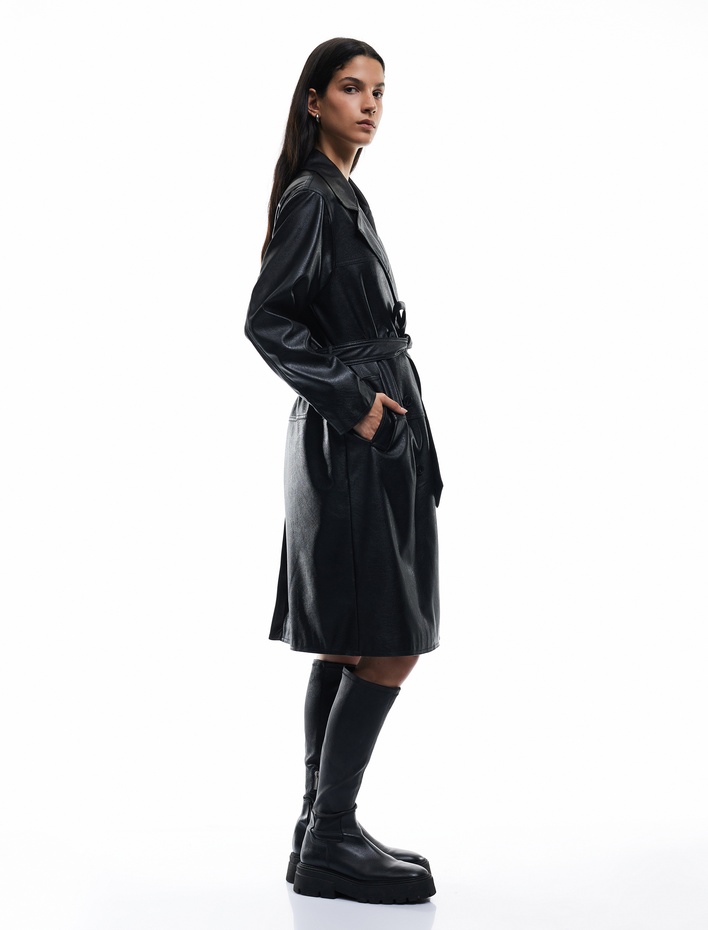  Düğmeli Kruvaze Yaka Uzun Trençkot