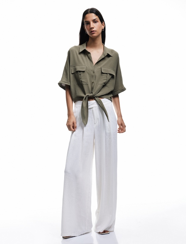 Kısa Kollu Klasik Yaka Bağlama Detaylı Cepli Crop Oversize Bluz_1