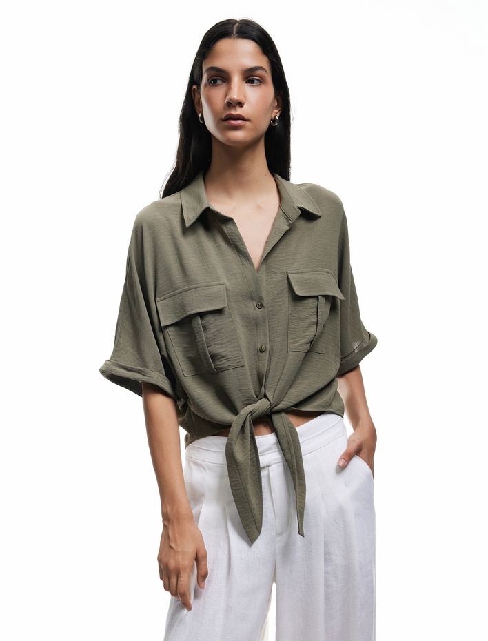  Kısa Kollu Klasik Yaka Bağlama Detaylı Cepli Crop Oversize Bluz