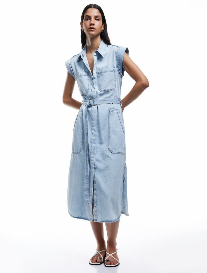  Kolsuz Gömlek Yaka Cep Detaylı Kemerli Midi Boy Denim Elbise