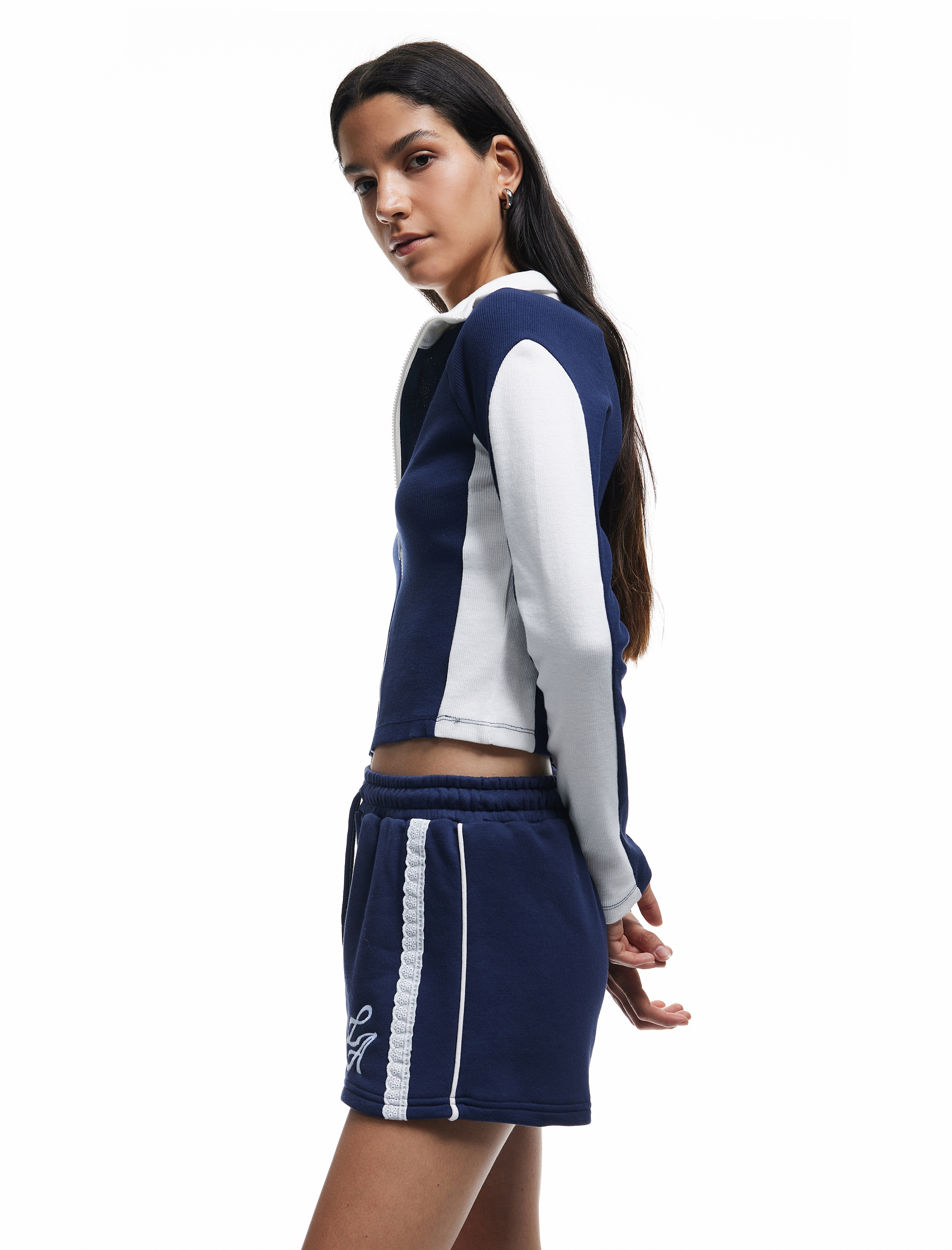   Beli Bağcıklı Dantel Detaylı Şeritli Rahat Kalıp Yüksek Bel Mini Şort