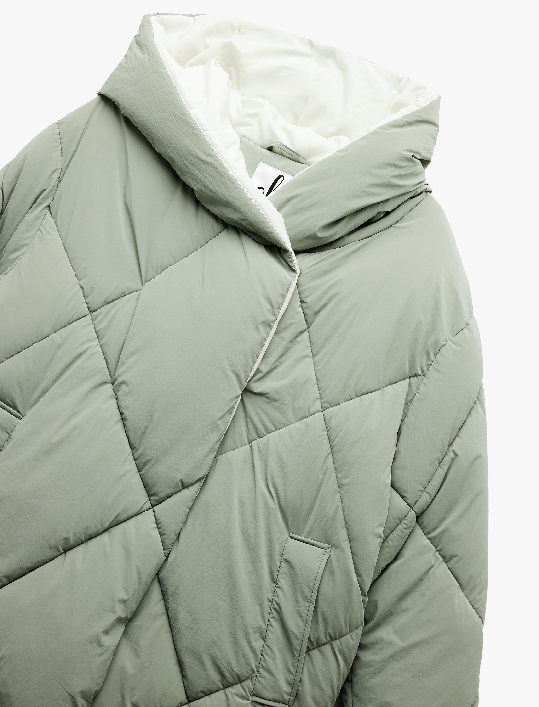   Kapüşonlu Cep Detaylı Fermuarlı Çıtçıt Düğmeli Kapitone Oversize Anorak