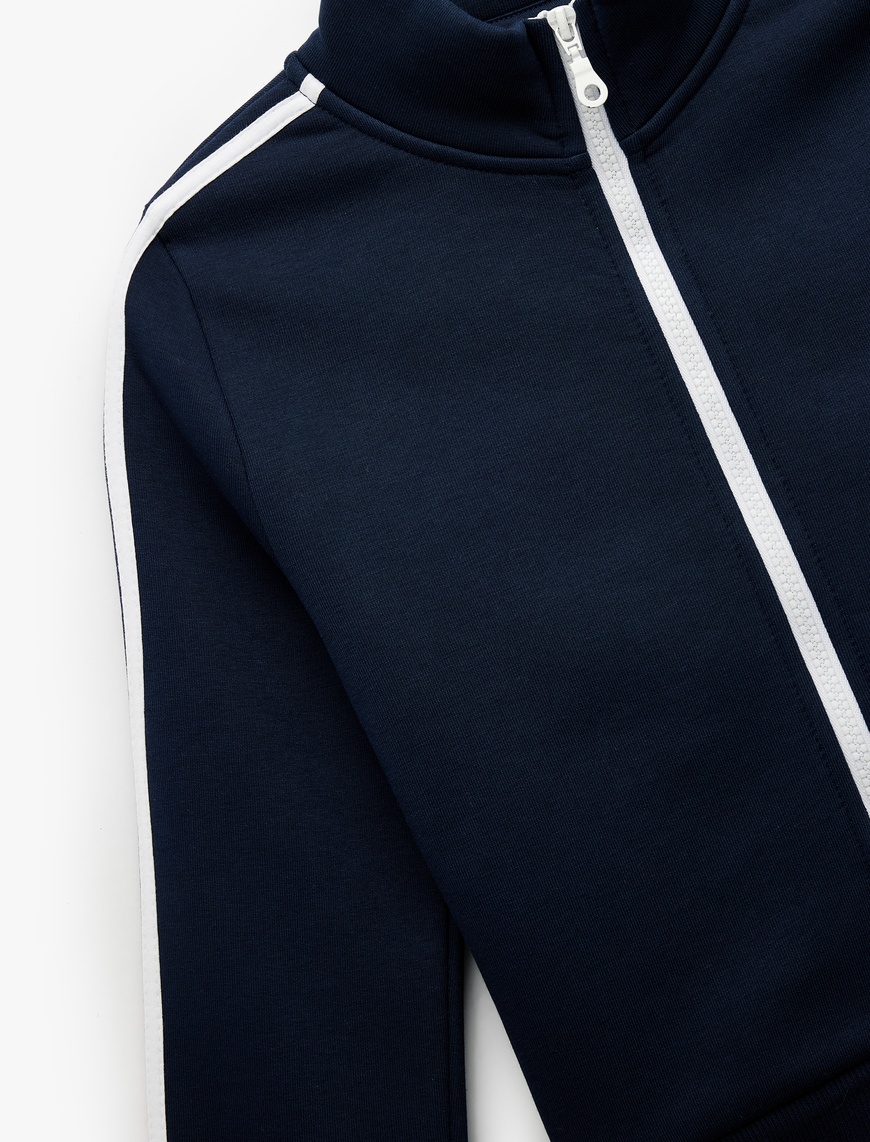   Şardonlu Uzun Kollu Dar Kesim Dik Yaka Fermuarlı Çizgili Sweatshirt