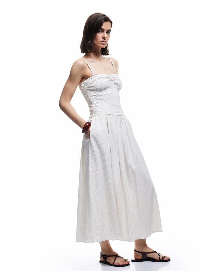  Viskon Keten Karışımlı Dokulu Kalp Yaka Uzun İnce Askılı Kloş Elbise