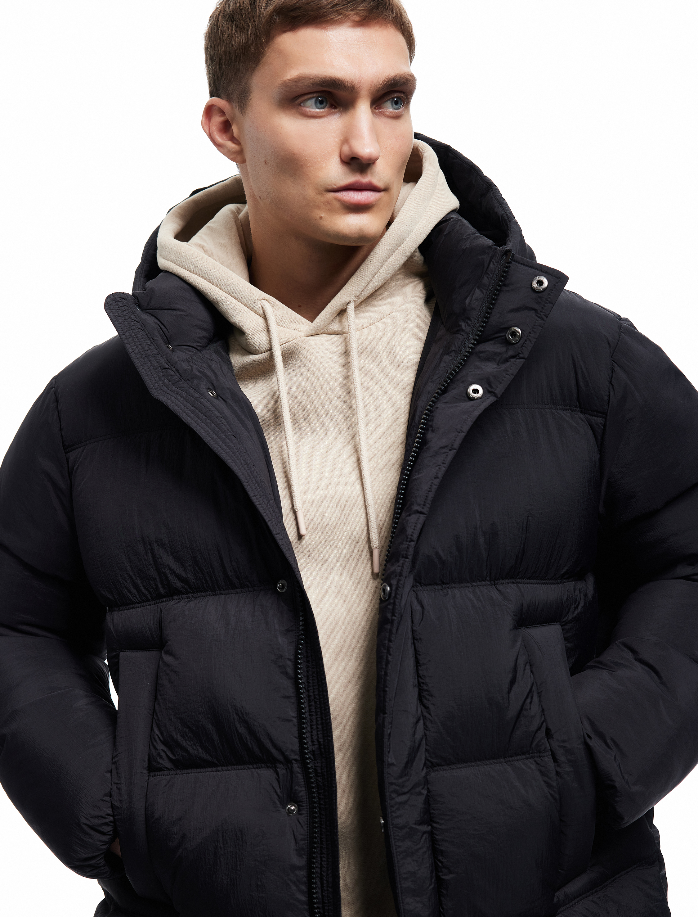   Kapüşonlu Cep Detaylı Fermuarlı Uzun Şişme Mont