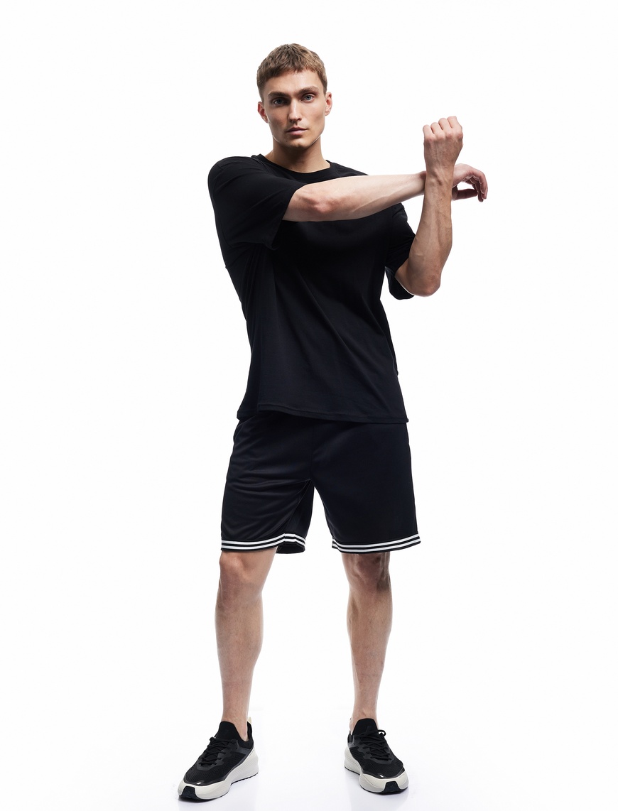   Yarım Kollu Bisiklet Yaka Pamuklu Oversize Basic Spor Tişört