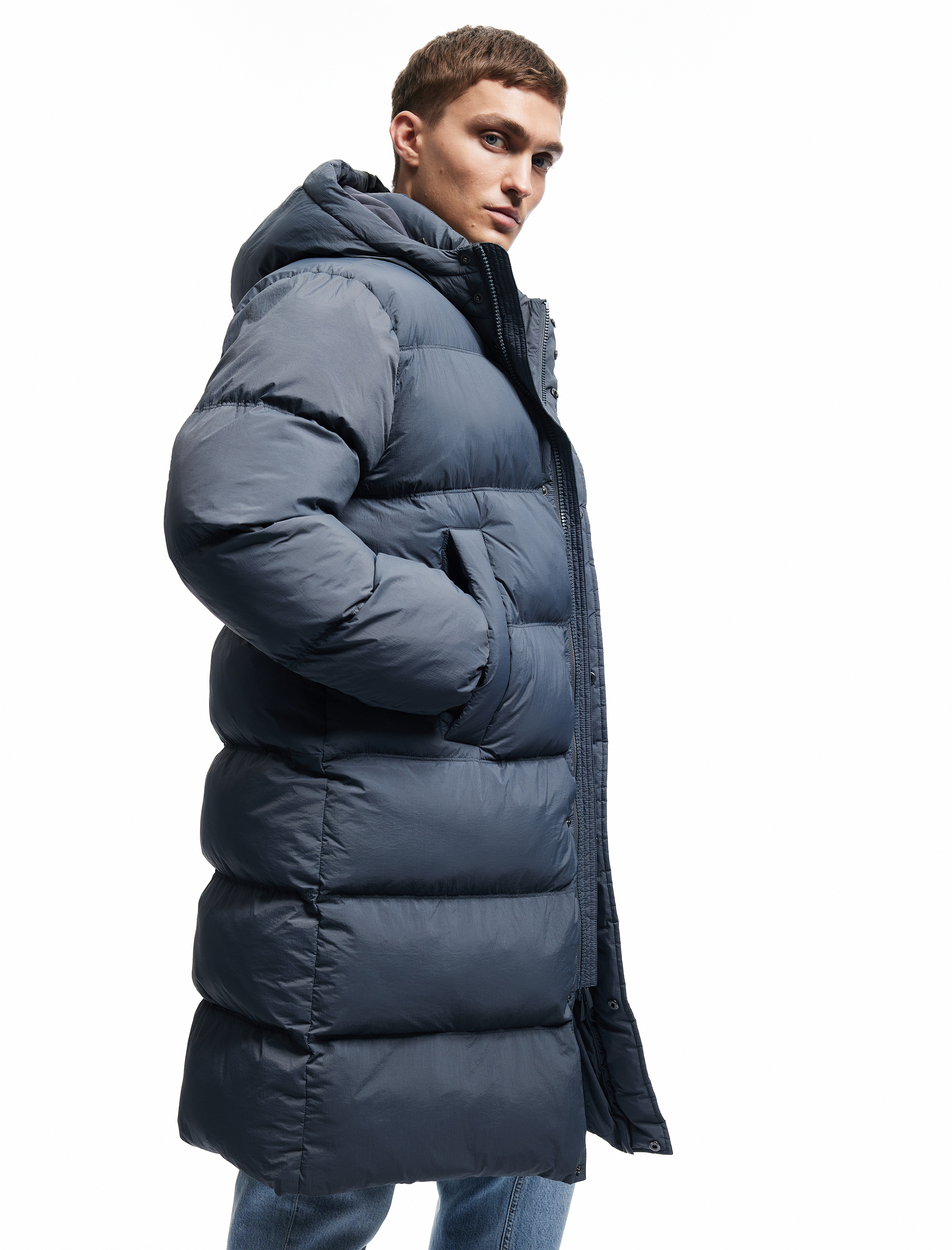   Kapüşonlu Cep Detaylı Fermuarlı Uzun Şişme Mont