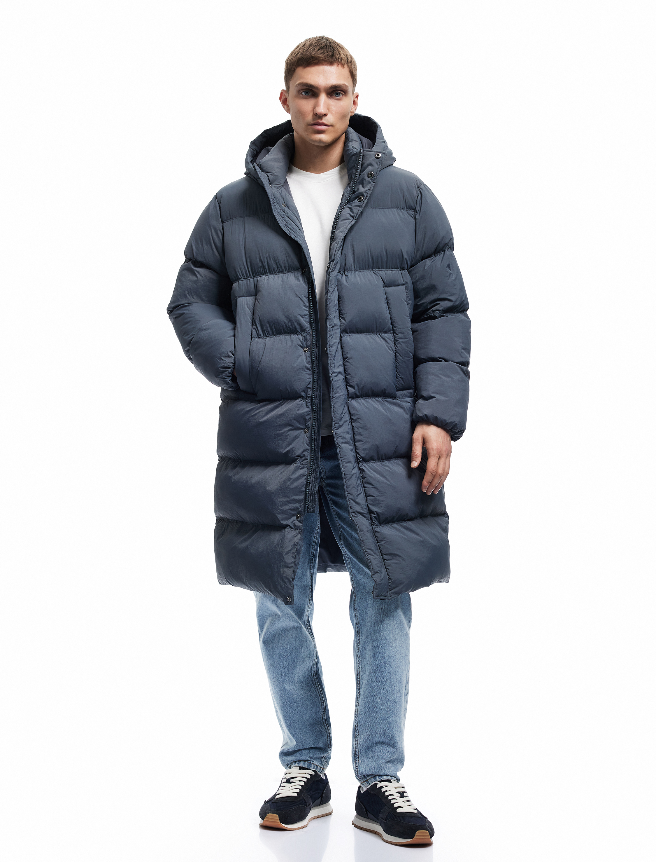   Kapüşonlu Cep Detaylı Fermuarlı Uzun Şişme Mont