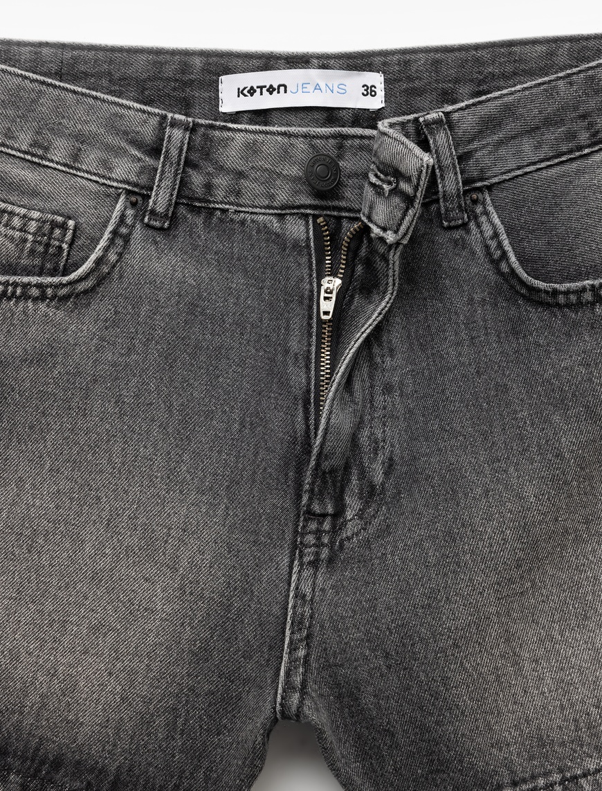   Cepli Kesik Detaylı Pamuklu Denim Şort
