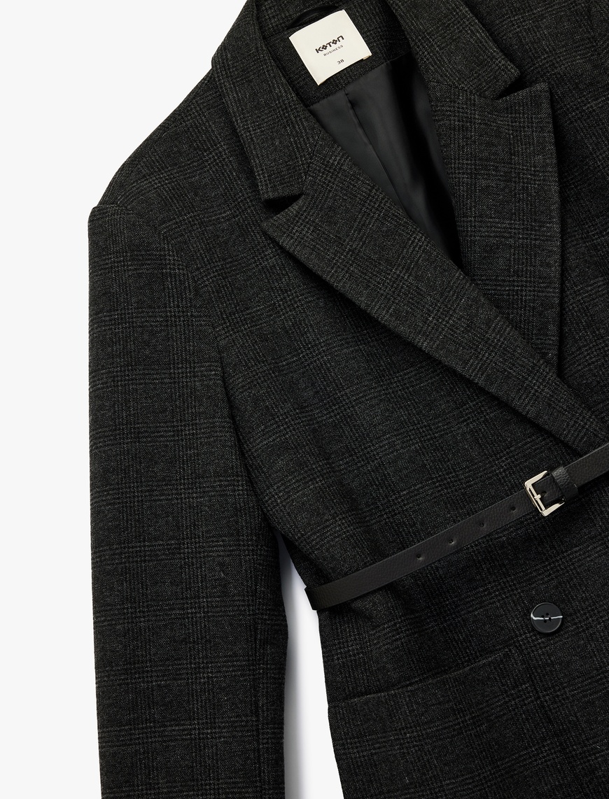   Uzun Kollu Cepli Kruvaze Kemerli Blazer Ceket