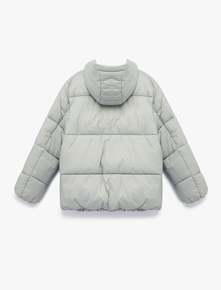  Kapüşonlu Uzun Kollu Cepli Fermuarlı Şişme Mont