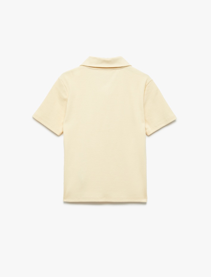  Pamuklu Slim Fit Kısa Kollu Düğmeli Kalpli Polo Yaka Tişört