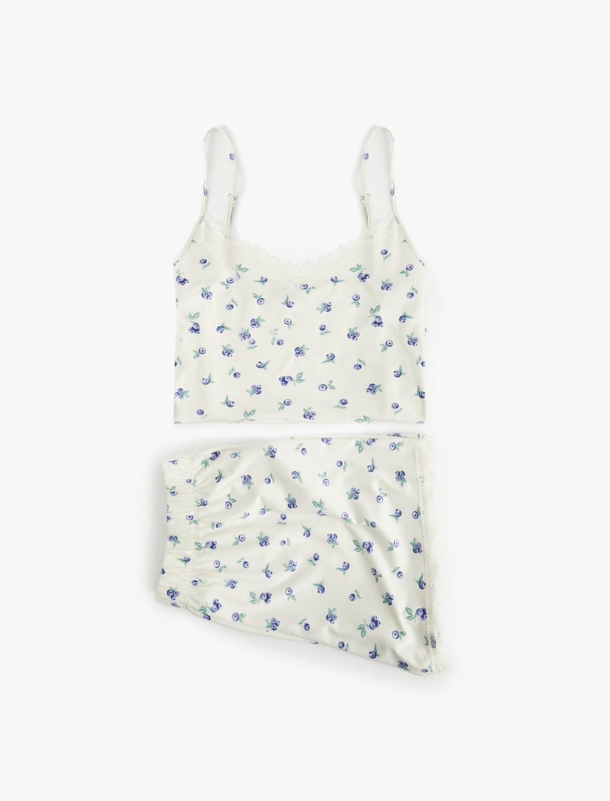   Dantel Detaylı Yaban Mersini Baskılı Askılı Şortlu Pijama Takımı