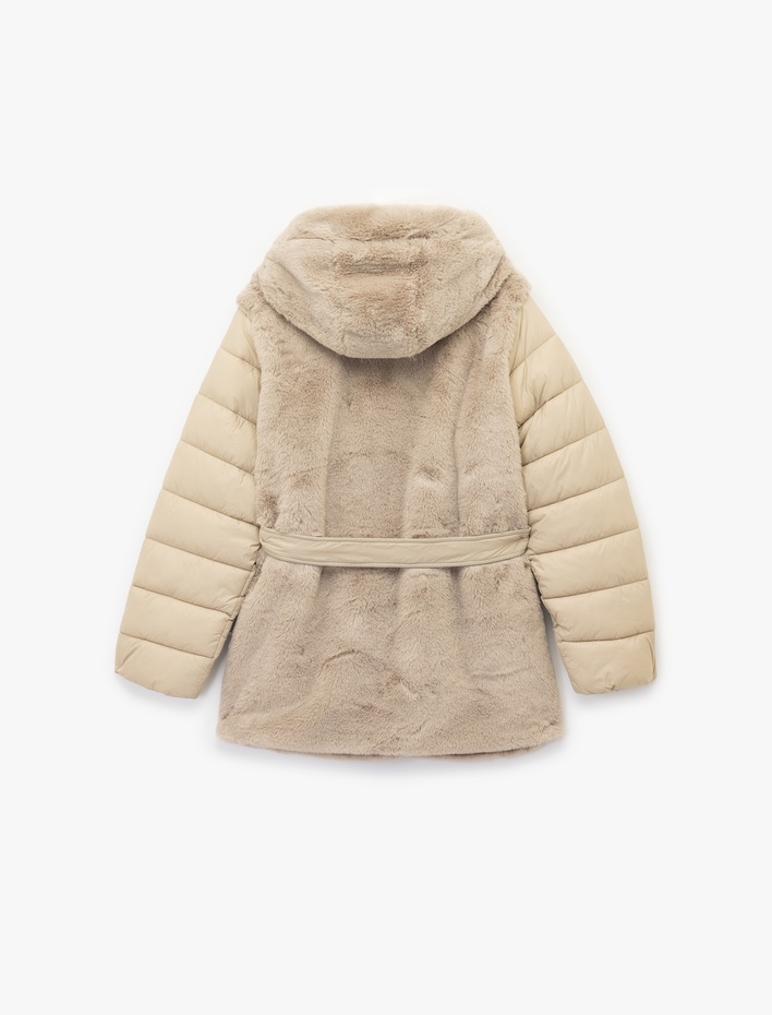  Kapüşonlu Kemer Detaylı Fermuarlı Suni Kürk Kaban