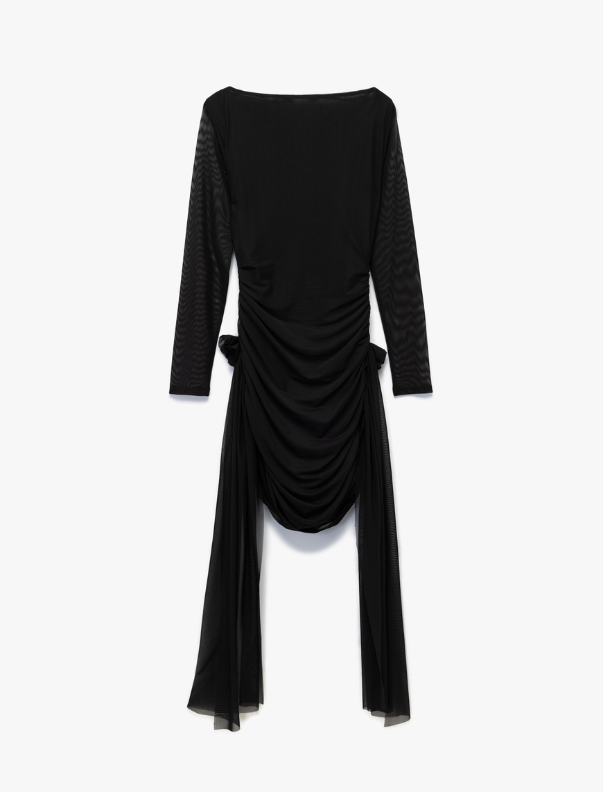   Uzun Kollu Kayık Yaka Tüllü Gül Detaylı Mini Bodycon Elbise