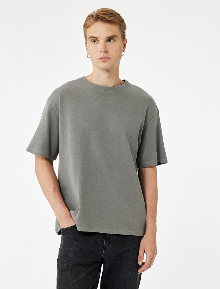  Pamuklu Kısa Kollu Bisiklet Yaka Oversize Basic Tişört