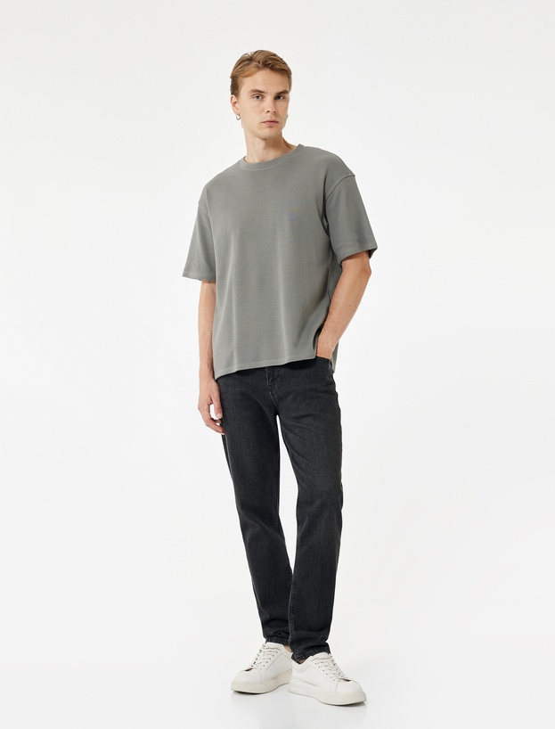 Pamuklu Kısa Kollu Bisiklet Yaka Oversize Basic Tişört_1