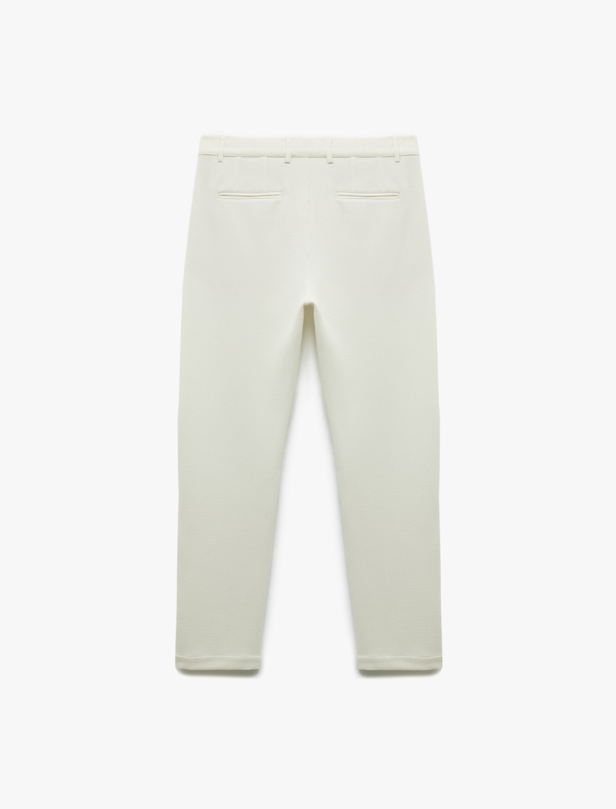   Waffle Dokulu Cep Detaylı Kancalı Slim Fit Pantolon