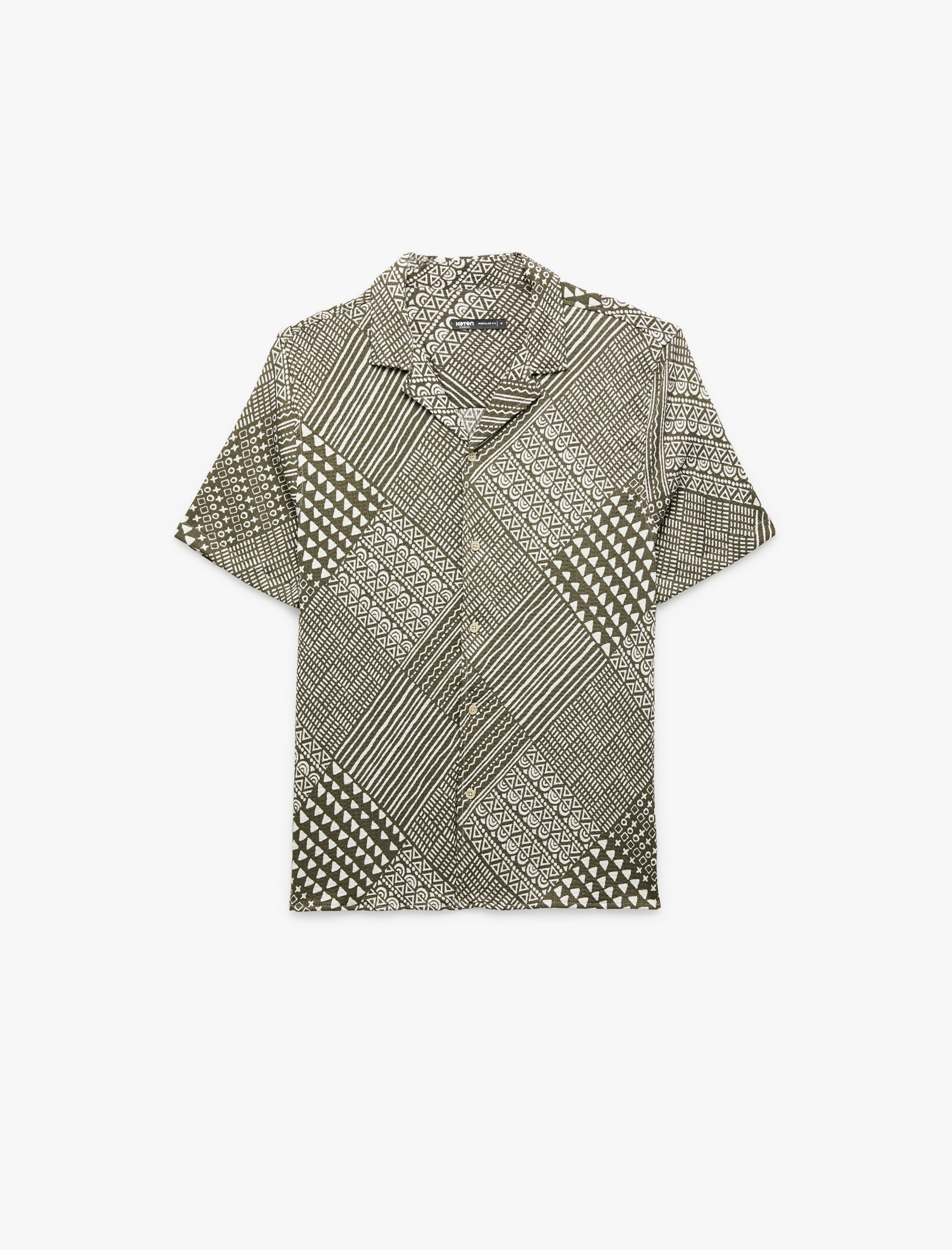   Regular Fit Kısa Kollu Devrik Yaka Etnik Desenli Gömlek