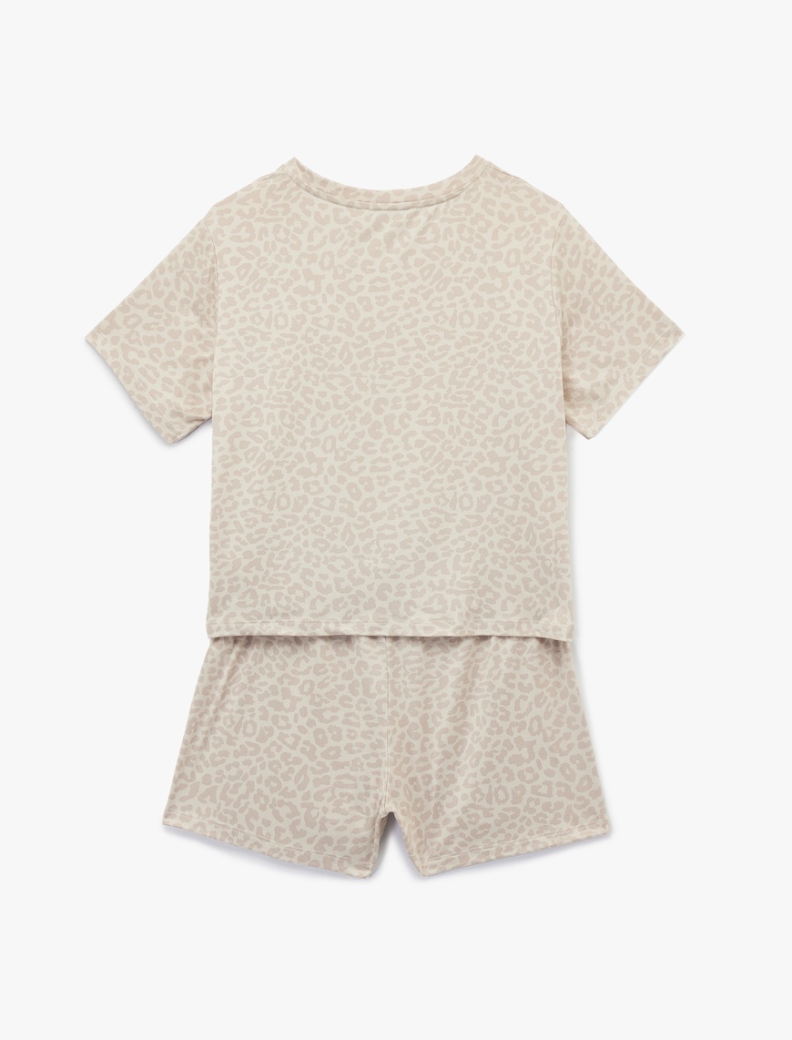   Kısa Kollu Bisiklet Yaka Leopar Desenli Şortlu Pijama Seti