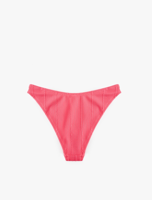 Dokulu Bikini Altı_1