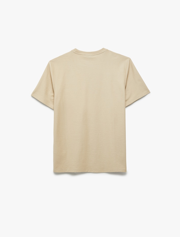  Regular Fit Kısa Kollu Pamuklu Cep Detaylı Bisiklet Yaka Basic Tişört