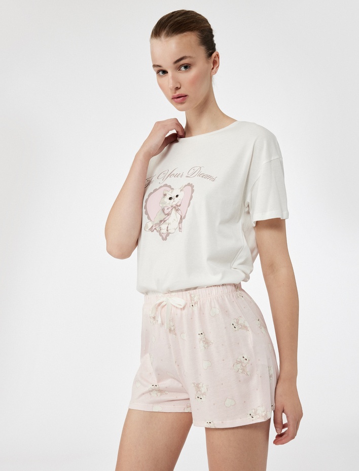  Pamuklu Kısa Kollu Bisiklet Yaka Şortlu Kedi Baskılı Pijama Seti
