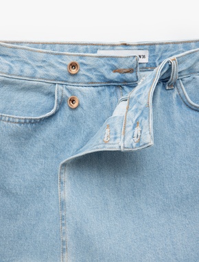 Pamuklu Düğme Detaylı Cepli Asimetrik Mini Denim Şort Etek_6