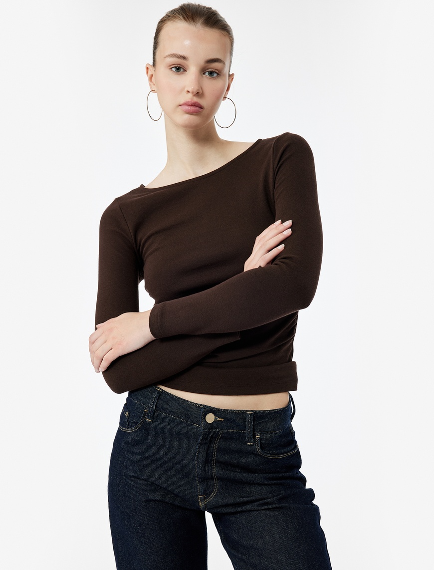   Pamuklu Slim Fit Kayık Yaka Drapeli Uzun Kollu Tişört