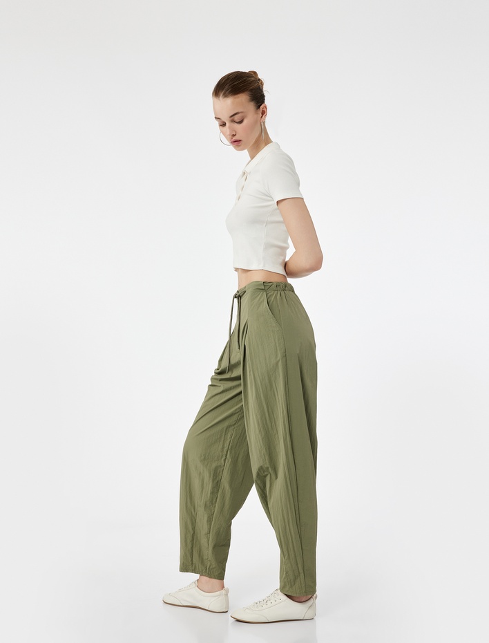  Beli Bağcıklı Düz Paça Rahat Kalıp Cepli Paraşüt Pantolon